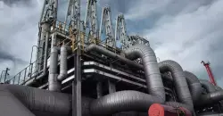 LNG shipping costs skyrocket as Qatar halts LNG production