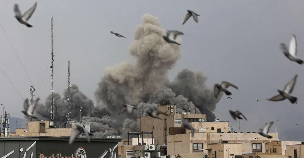 الجيش الاسرائيلي يعلن مهاجمة 2000 هدف داخل إيران منذ بداية الحرب