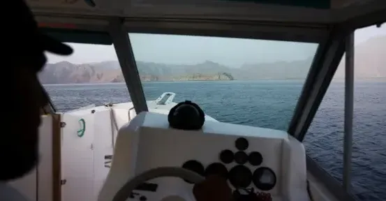 الحرس الثوري الإيراني يعلن السيطرة الكاملة على مضيق هرمز