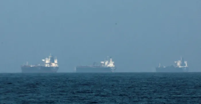 انفجار كبير قرب ناقلة قبالة سواحل الكويت