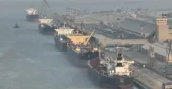 Explosion near Iraq port damages Bahamas-flagged oil tanker