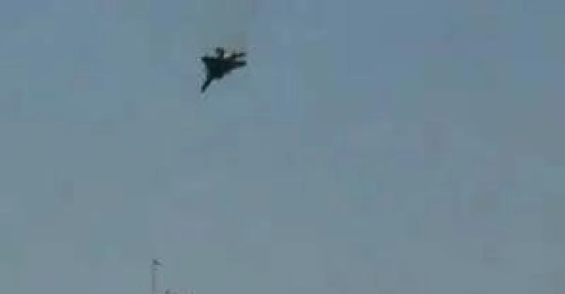 "هبوط مظلي أميركي في البصرة".. أنباء متضاربة وتفنيد رسمي للحادثة