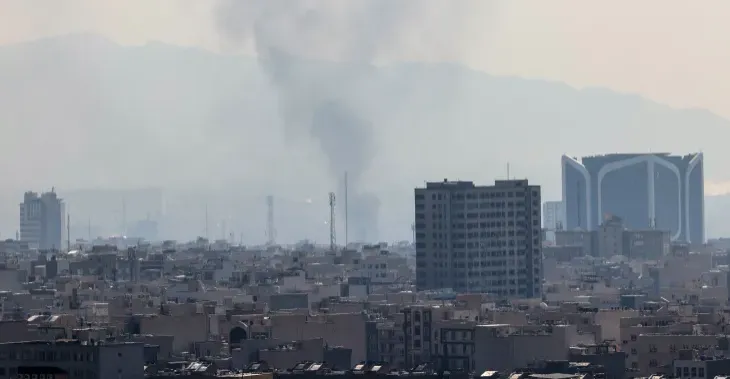 إسرائيل تعلن استهداف منشآت صاروخية ومواقع عسكرية في قلب إيران