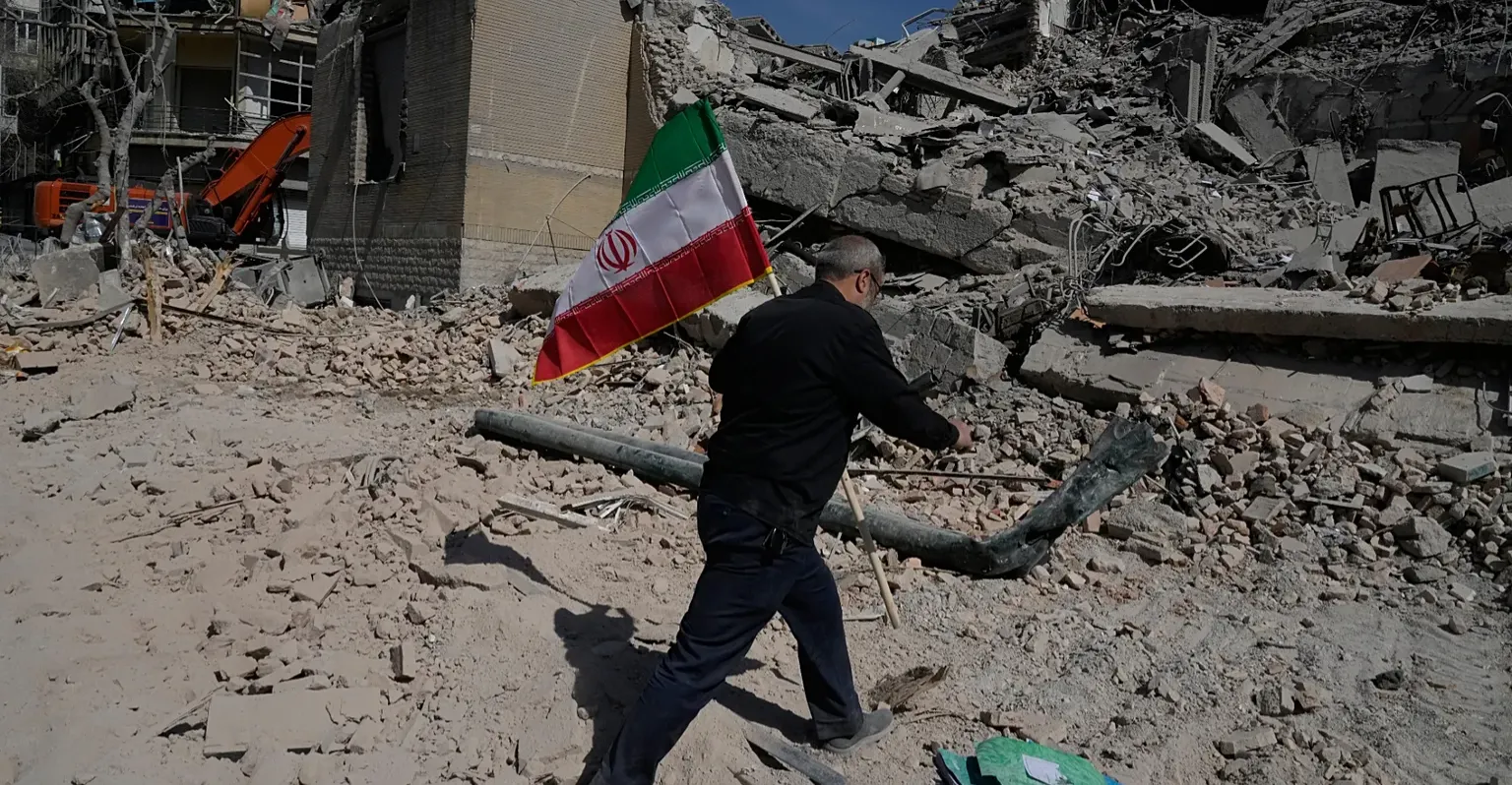 خبير أميركي: مشاركة الإيرانيين بالحرب ضد النظام قد تحسم المعركة لصالح الكورد