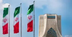 Iran defends tight to retaliate against American installations
