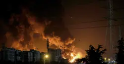 إسرائيل تستهدف مستودعات ومنشآت النفط في طهران وكرج