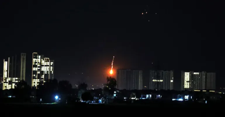 انفجارات جديدة في محيط مطار أربيل (فيديو)