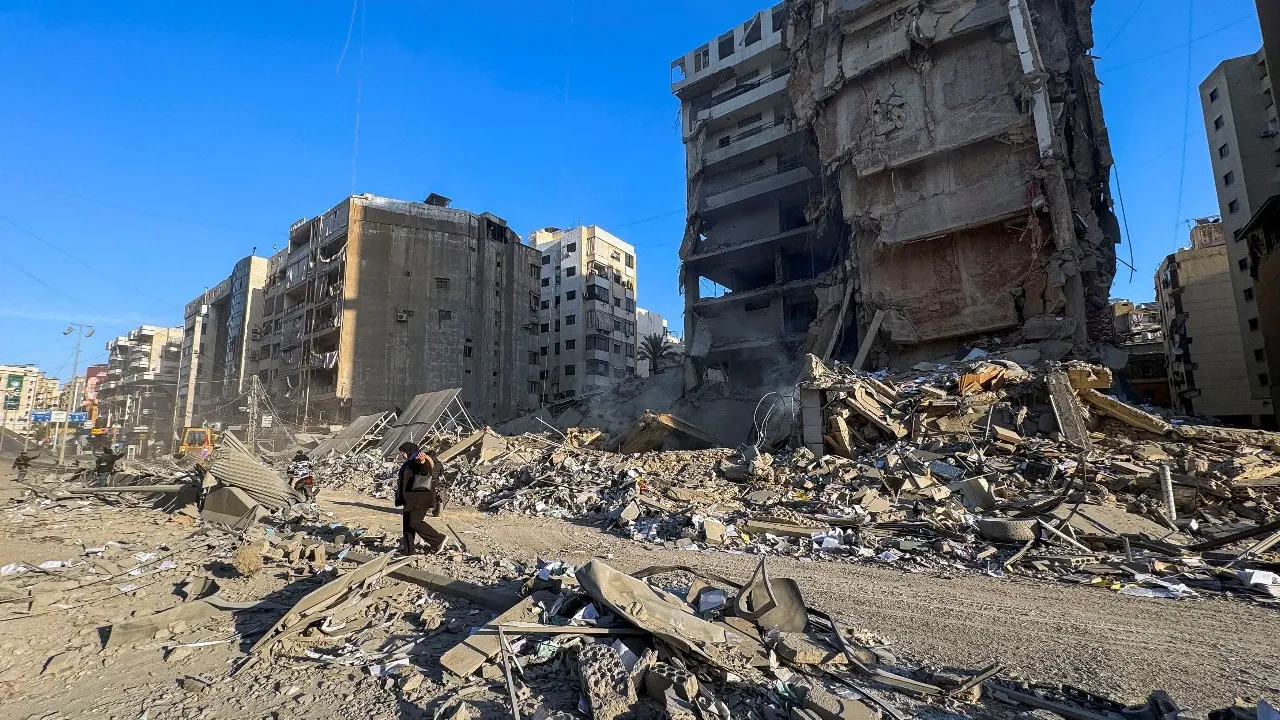 ترمب يتحدث عن "النصر" ولاريجاني يعلن "أسر" جنود أميركيين