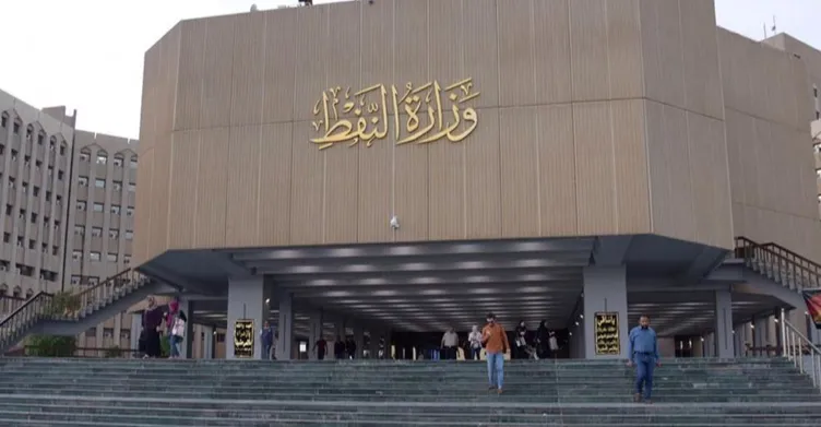 نداء إعلامي إلى رئيس الوزراء بشأن تفعيل الإعلام في قطاع النفط والطاقة