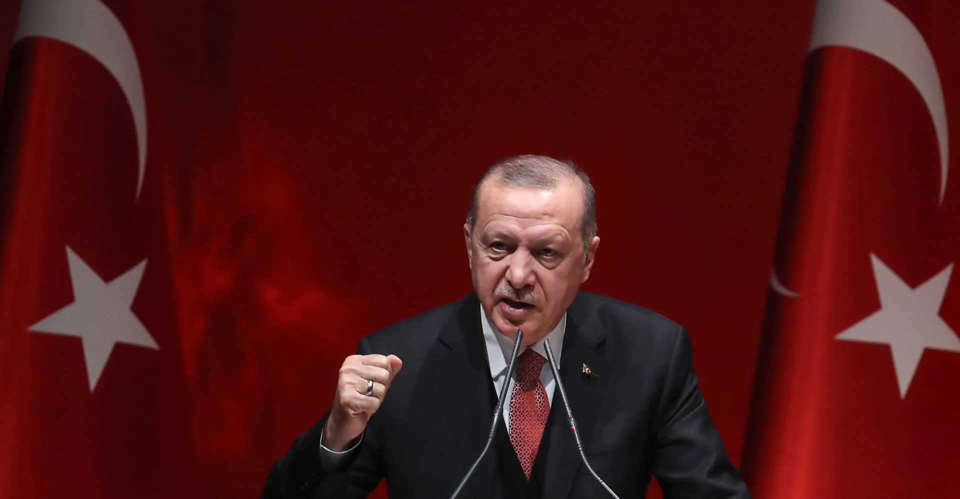 أردوغان: هناك من يحاول أن يؤجج نار الطائفية بين السنة والشيعة في المنطقة