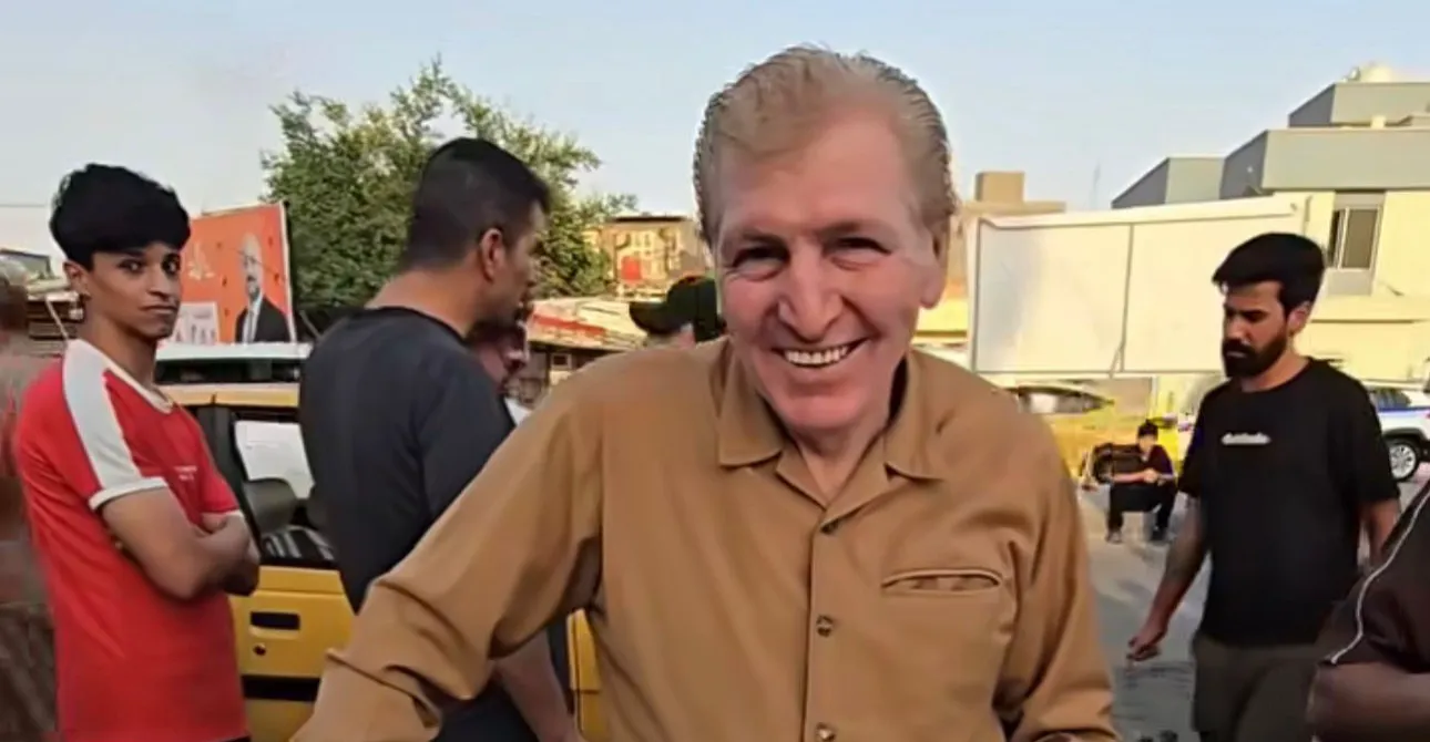 "ترمب في بغداد".. قصة بائع "لبلبي" عراقي خطف الأنظار (صور وفيديو)