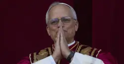 البابا يطالب بوقف الحرب في الشرق الأوسط: العنف لا يؤدي للاستقرار