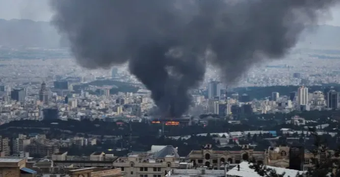 غارات في إيران وجنوب لبنان وصفارات الإنذار تدوي شمال إسرائيل