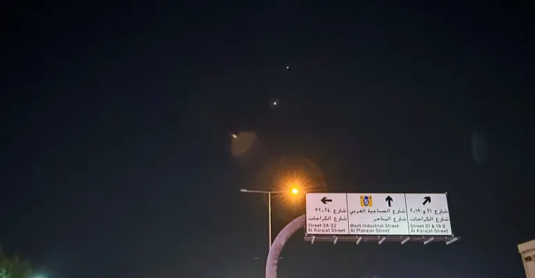 طهران لبعض مناطق دبي والدوحة: غادروها قد نستهدفها خلال ساعات