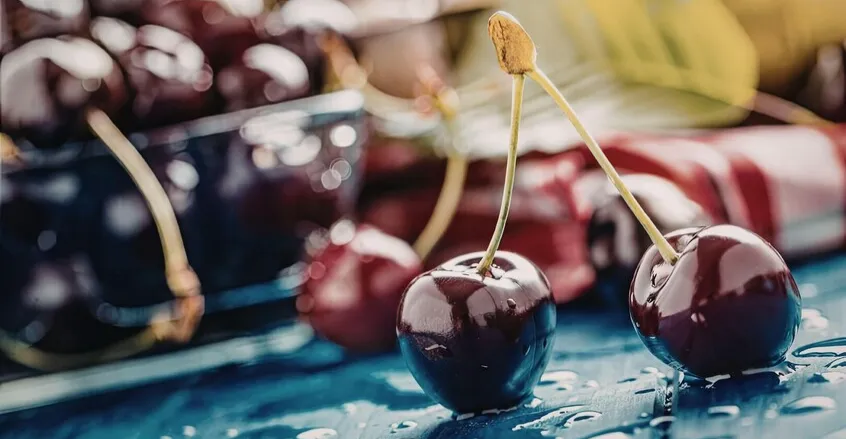 دراسة: "الكرز" قد يبطئ تطور أحد أخطر أنواع السرطانات