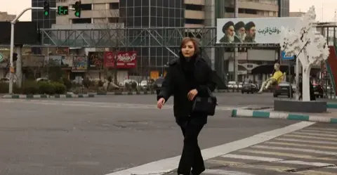 إيران ترفع الحد الأدنى للأجور بأكثر من 60%