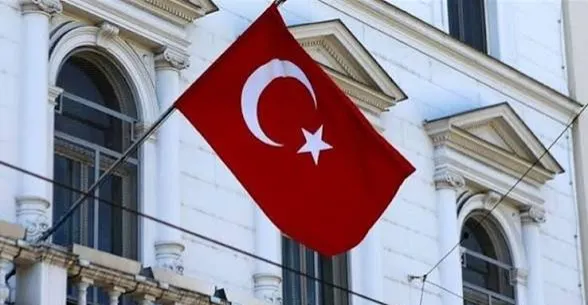 تركيا توصي رعاياه في العراق بتوخي الحذر وتحثهم على المغادرة براً