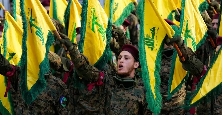 حزب الله: قادرون على قلب لبنان والمواجهة مع الحكومة حتمية