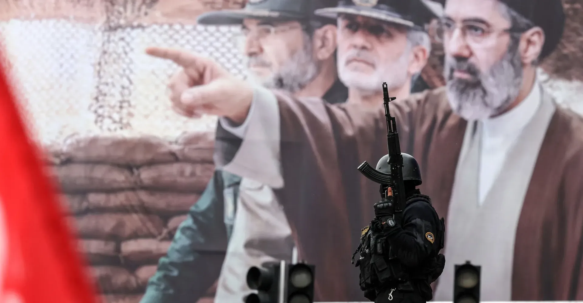 قمع وإعدام ورسائل ترهيب..إيران توسع إجراءاتها الأمنية في الداخل