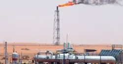 Oil prices surge past $102 on Gulf supply fears