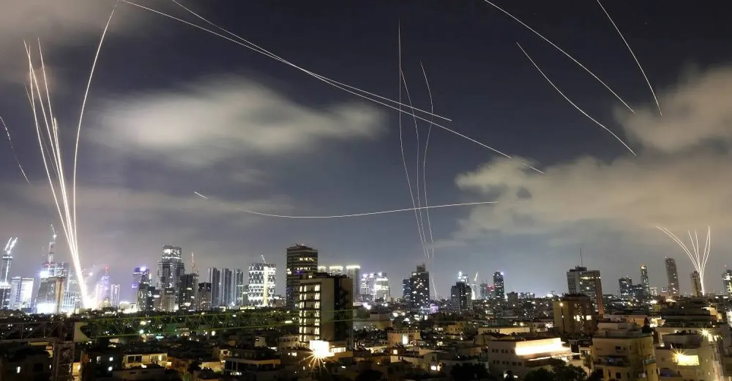 صفارات الإنذار تدوي في إسرائيل إثر هجوم صاروخي إيراني