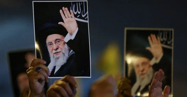 المخابرات الأميركية: نجاة النظام الإيراني يعني إعادة بناء قوته مجددا