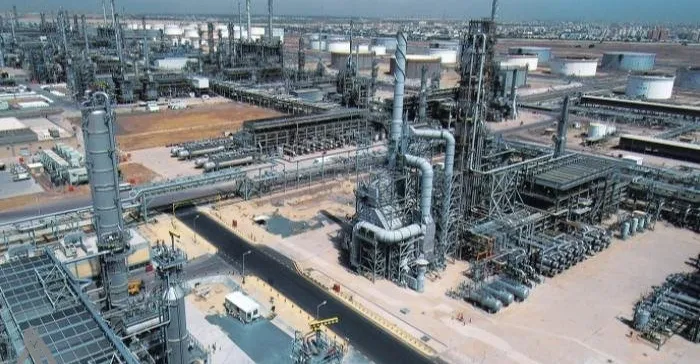 البترول الكويتية تغلق وحدات تشغيلية في موانئها بعد اعتداء إيراني