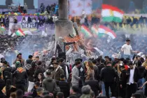 Thousands celebrate Nowruz in Turkiye’s Diyarbakir