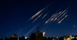 إيران تتوعد بـ"تكتيكات صاروخية" جديدة: سماء إسرائيل ستبقى مضاءة هذه الليلة