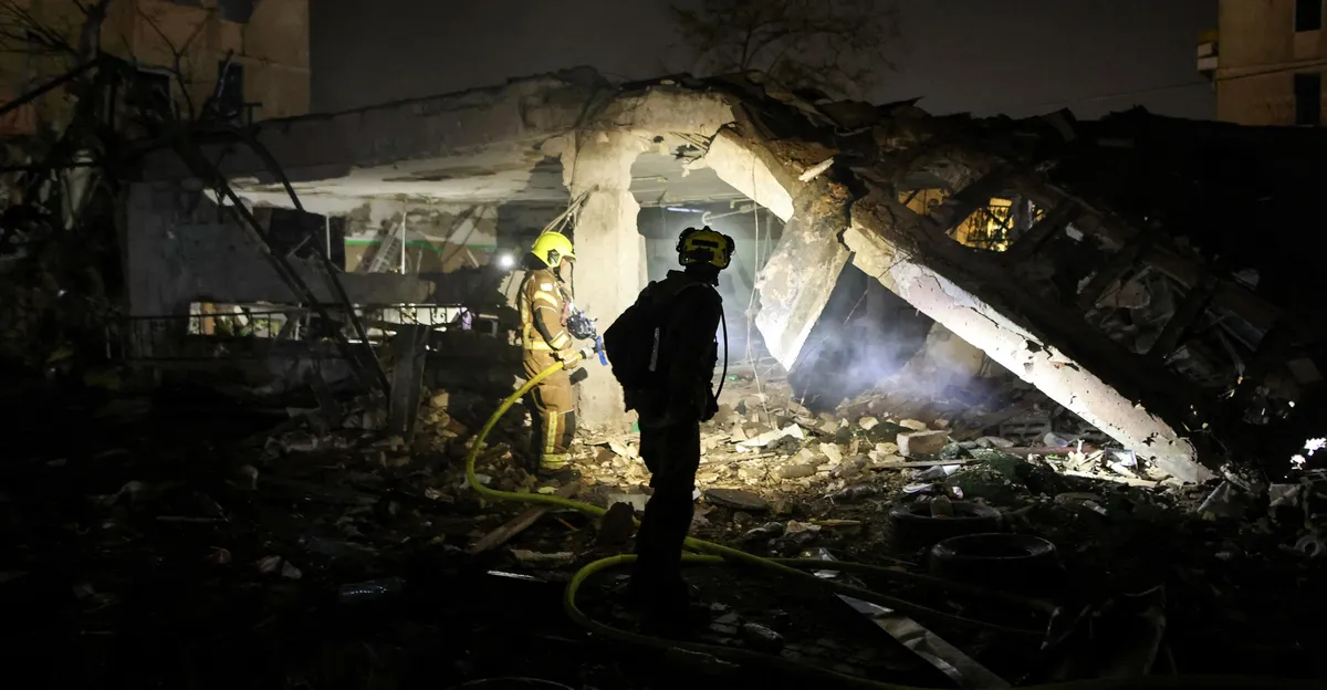 نتنياهو يتوعد عقب "أقسى مشهد منذ بداية الحرب"