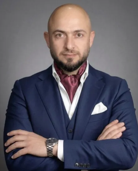 الحَمام السايبورغ.. حين تتحول الطبيعة إلى منصة استخباراتية