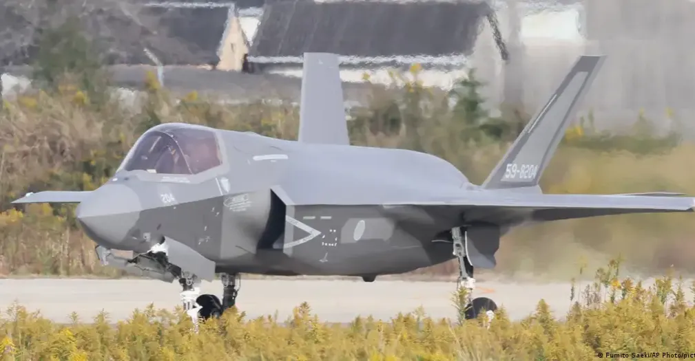 القيادة المركزية الأميركية تنفي إسقاط طائرة مقاتلة داخل إيران