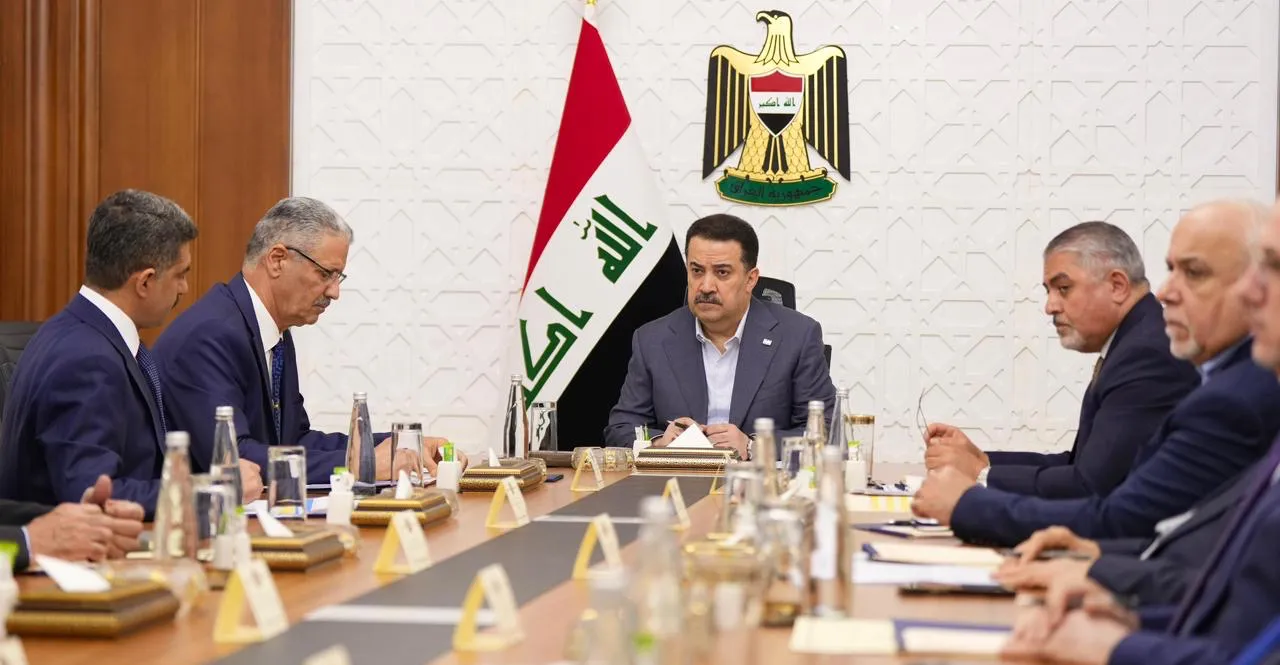 وزير النفط يحيط السوداني بخطط الوزارة لتصدير الخام في ظل أزمة هرمز