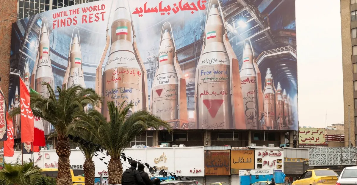 "ليست العراق".. تقرير يحذر من أي عملية برية أميركية في إيران