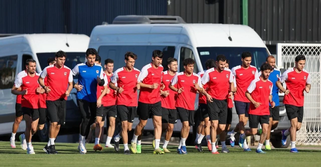 الثلاثي المحترف يلتحق بالمنتخب العراقي في المكسيك