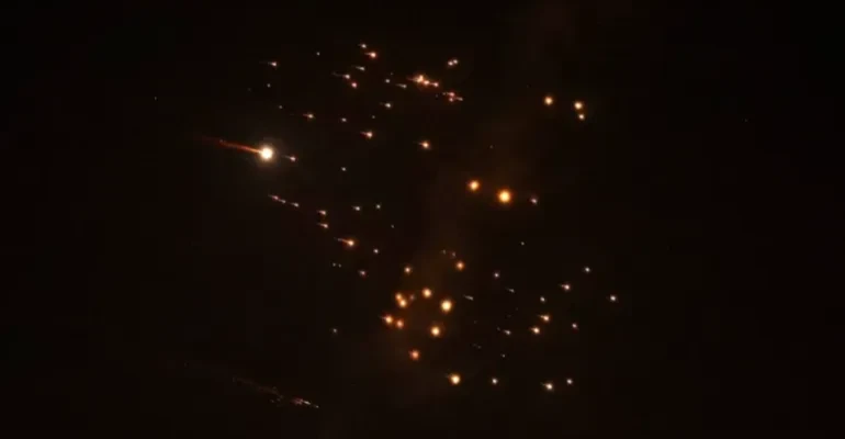 غارات إسرائيلية توقع قتلى وجرحى في لبنان وصواريخ إيرانية نحو القدس وتل أبيب