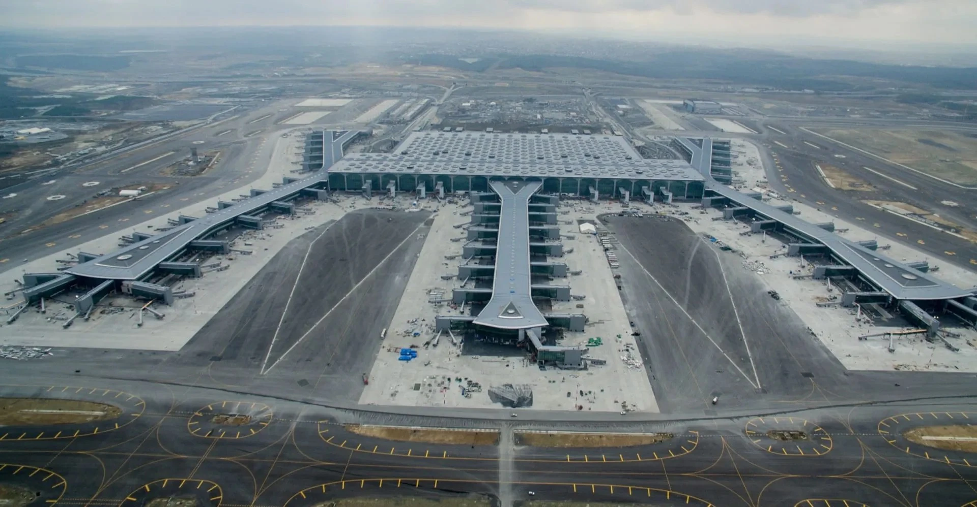 "أصحاب الكهف" تتبنى قصف "فكتوريا" وتوجه تحذيراً