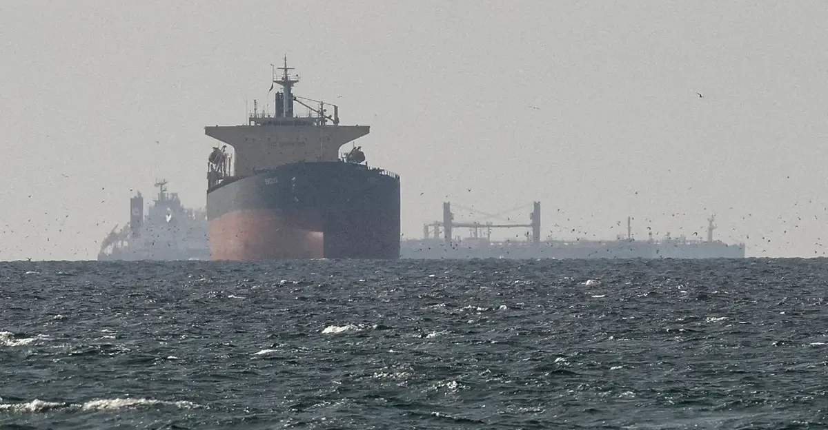 اليابان تبدأ بسحب جزء آخر من احتياطيها النفطي لكبح الأسعار