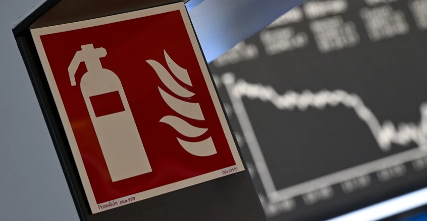 أسهم أوروبا تتراجع مع زيادة احتمالات رفع الفائدة