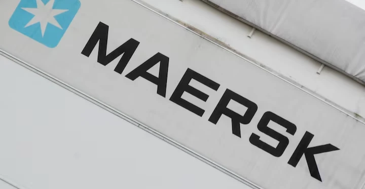 "ميرسك" تعلق عملياتها في ميناء صلالة العماني