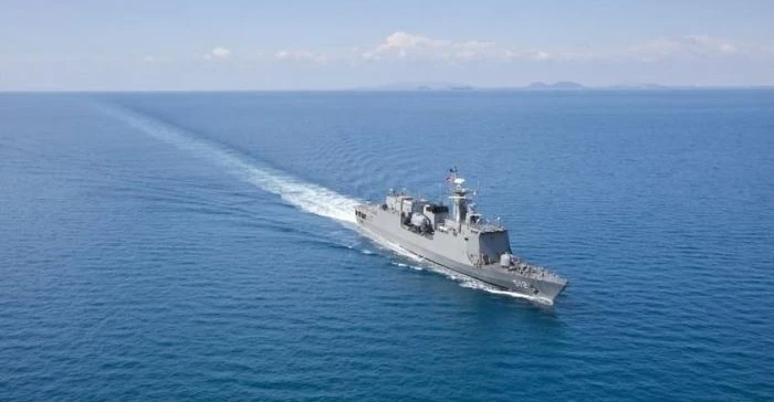 "سبيدس" تحذر السفن من مياه اليمن عقب انخراط الحوثيين رسمياً في حرب المنطقة