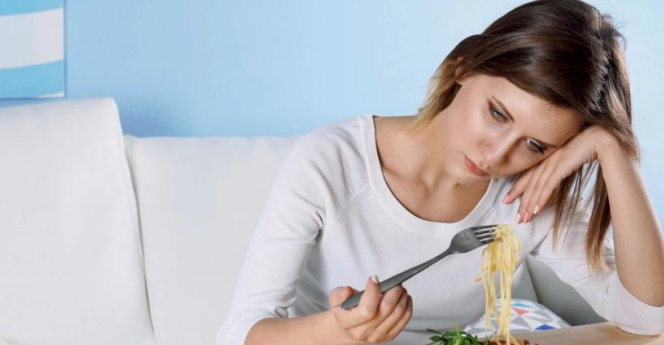 اكتشاف "مسار عصبي" يربط الأمعاء بالدماغ يفسر سر فقدان الشهية أثناء المرض