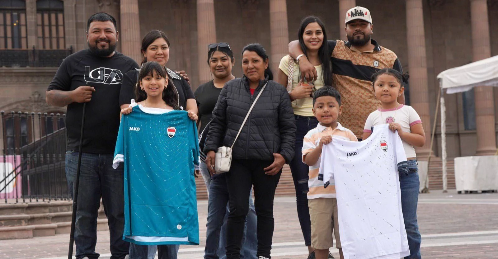 أفواج عراقية تصل المكسيك لدعم المنتخب في معركة الملحق (فيديو)