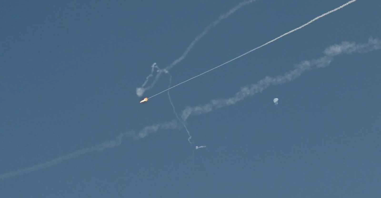 NATO intercepts Iranian missile over Turkiye