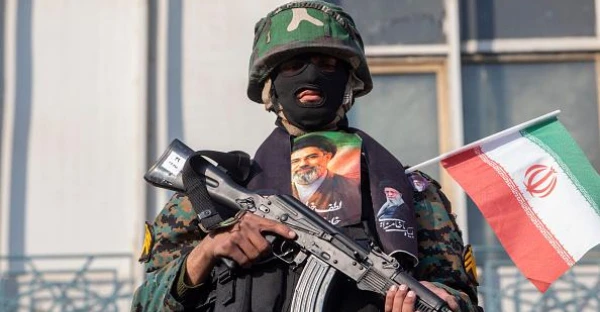 إيران تعلن تفكيك شبكات "تجسس" واعتقال المئات بتهم تمس الأمن القومي