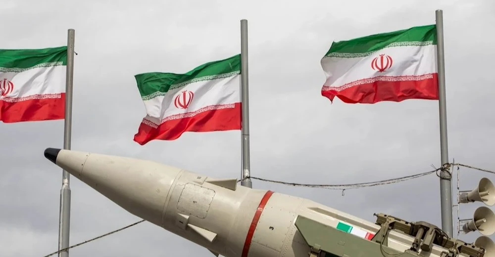 الحرس الثوري الإيراني يستهدف سفينة إسرائيلية وقوات "مارينز" في الخليج