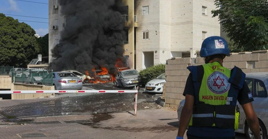 Missile debris hits central Israel after Iranian strike