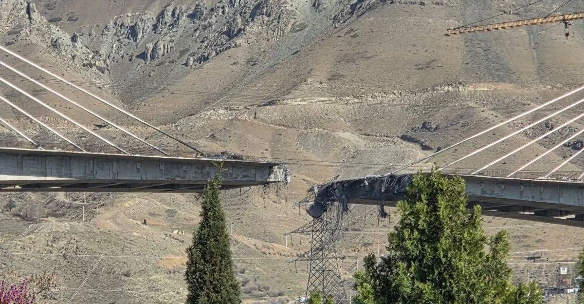 Airstrikes hit key bridge near Tehran twice within hours, casualties reported