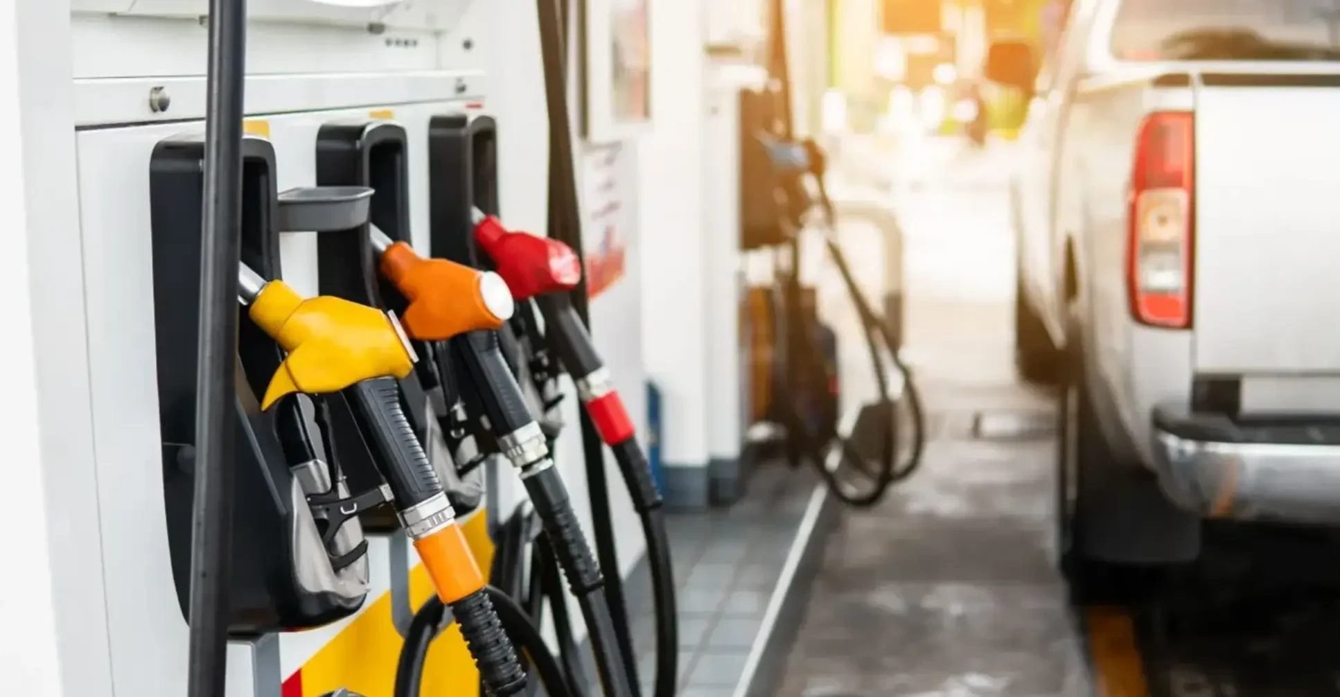 شريان الاقتصاد العالمي في خطر.. الديزل يتخطى 200 دولار وسط شلل في مضيق هرمز