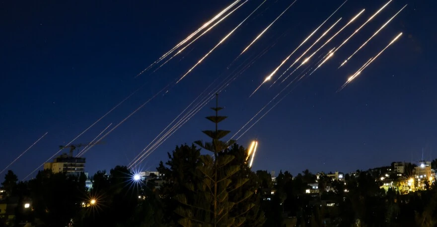 الكل تحت النار.. حرب إيران تهدد العراق والمنطقة بصراع طويل الأمد